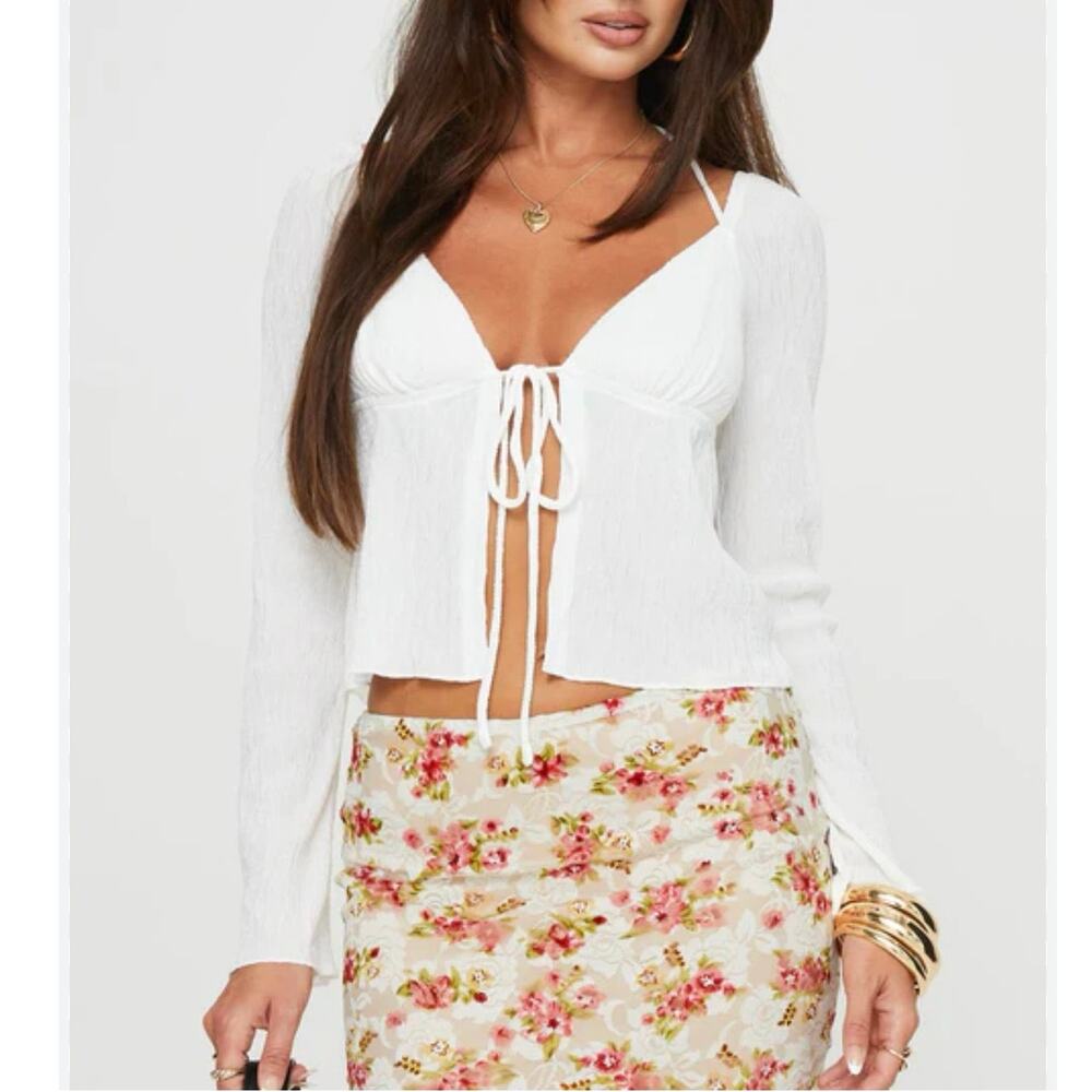 Princess Polly White Chantria Crinkle Halter Tie Top 4